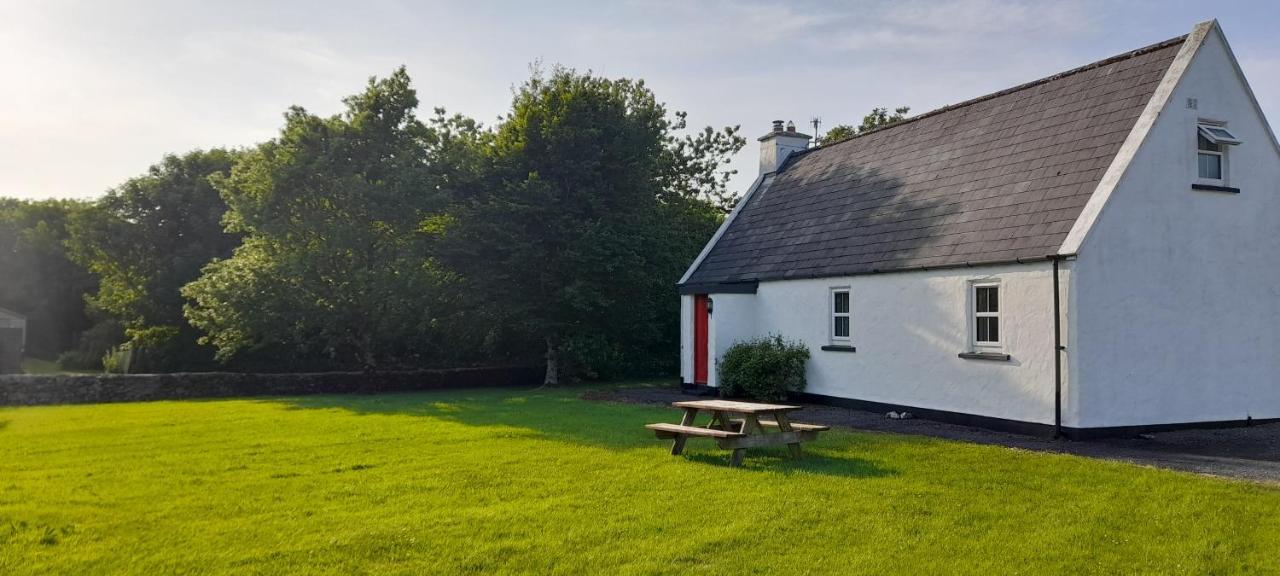 Louisburgh Cottages Екстериор снимка
