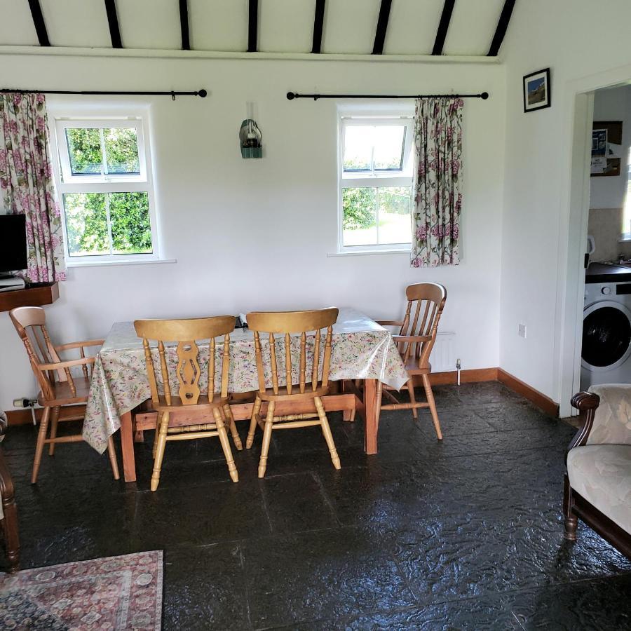 Louisburgh Cottages Екстериор снимка