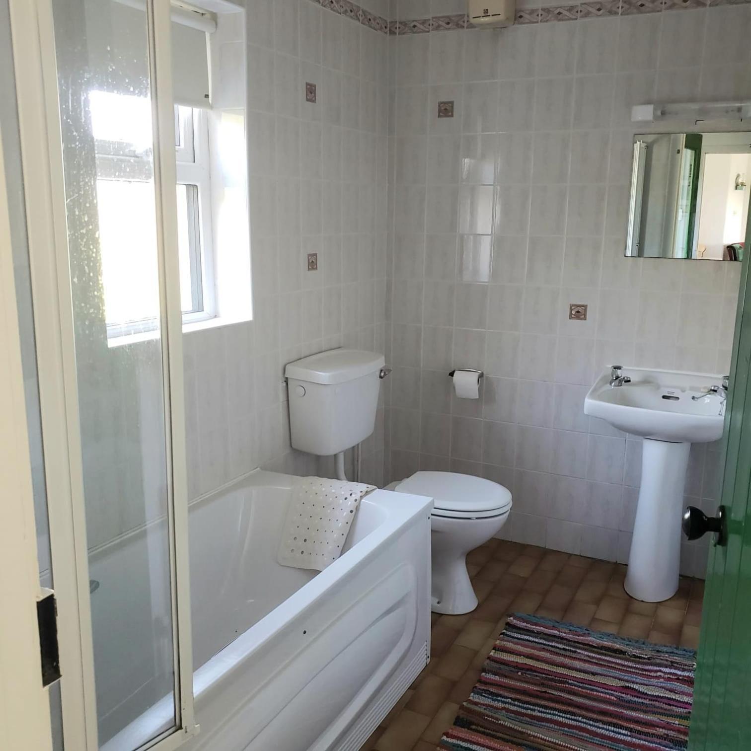 Louisburgh Cottages Екстериор снимка