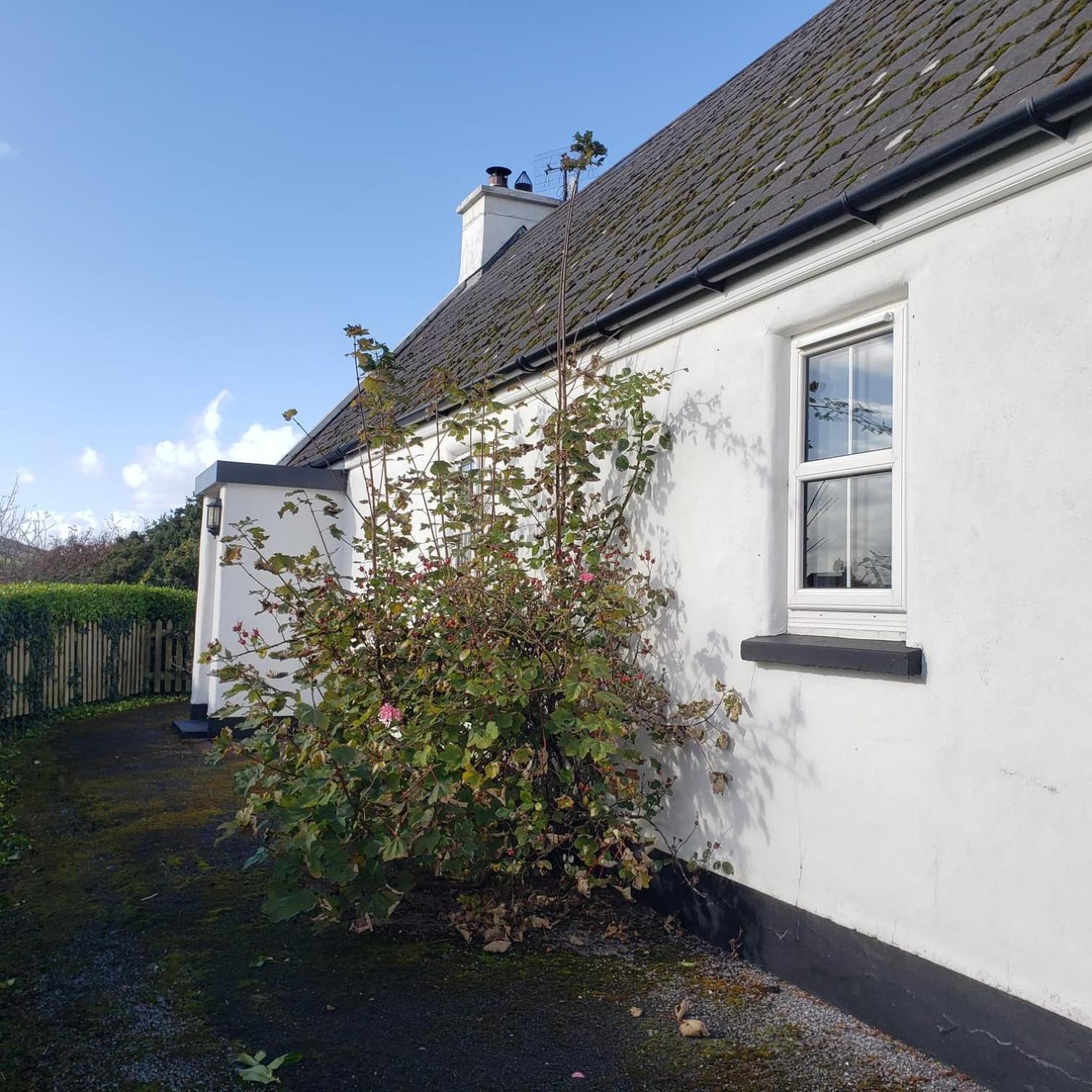 Louisburgh Cottages Екстериор снимка